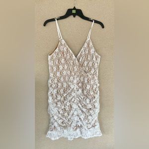🌟 LULU’S Frilled To Be Here White Lace Ruched Mini Dress WHITE BEIGE
